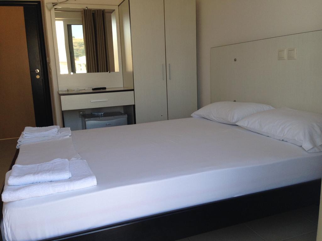 Rondos Hotel Himare Kamer foto